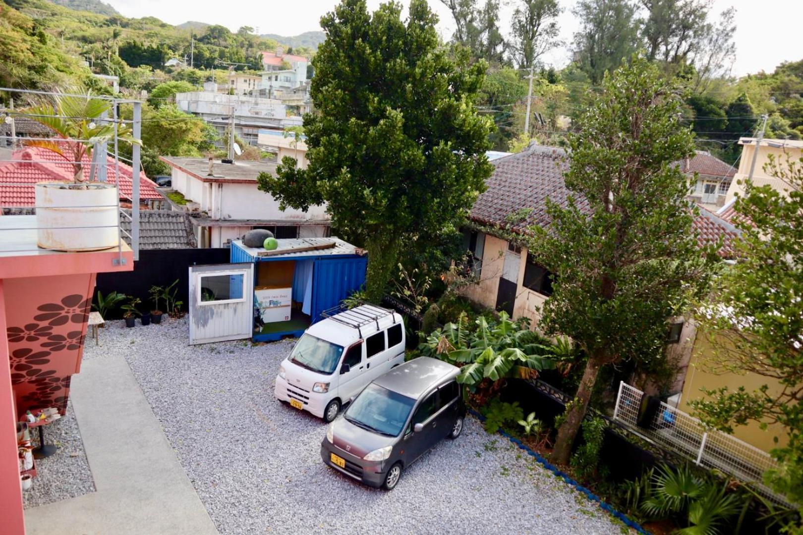 Hotel Little Swiss House Motobu Exterior foto